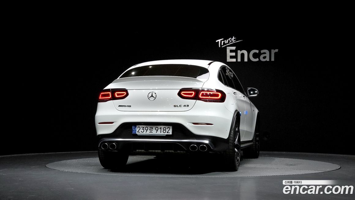 Mercedes-Benz GLC-Class 2023