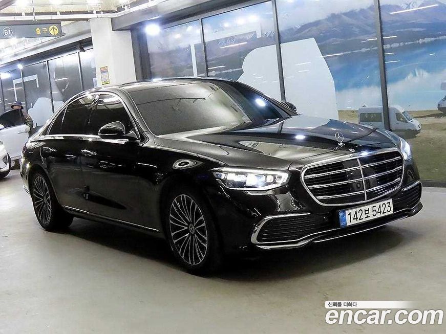 Mercedes-Benz S-Class 2021