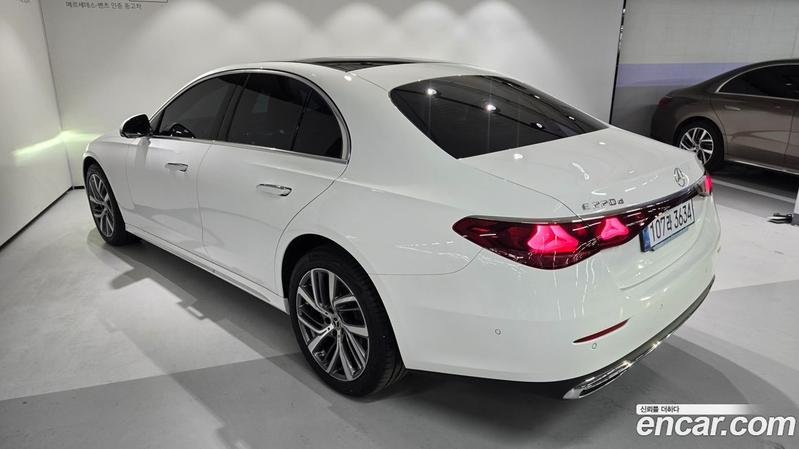 Mercedes-Benz E-Class 2025