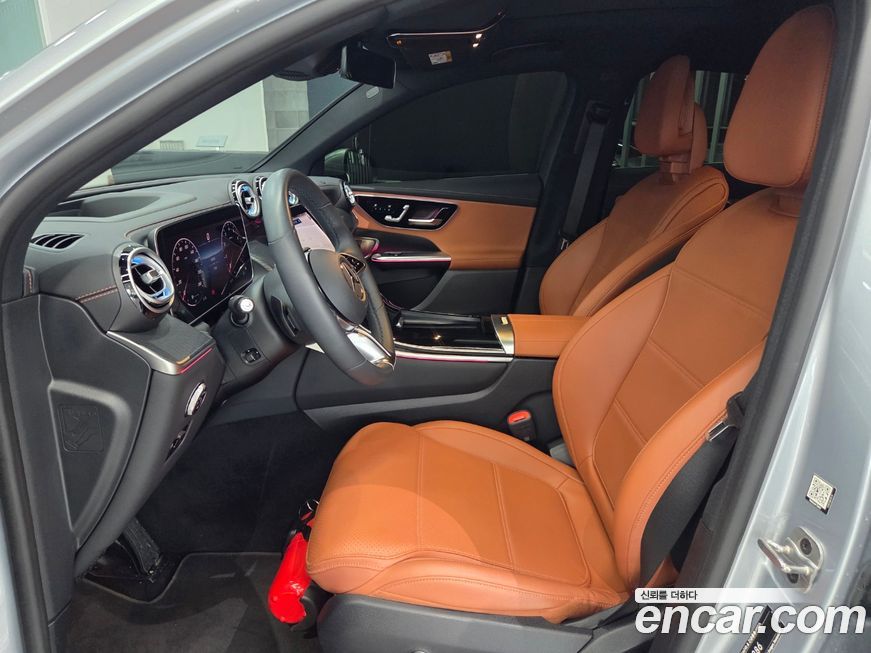 Mercedes-Benz GLC-Class 2025