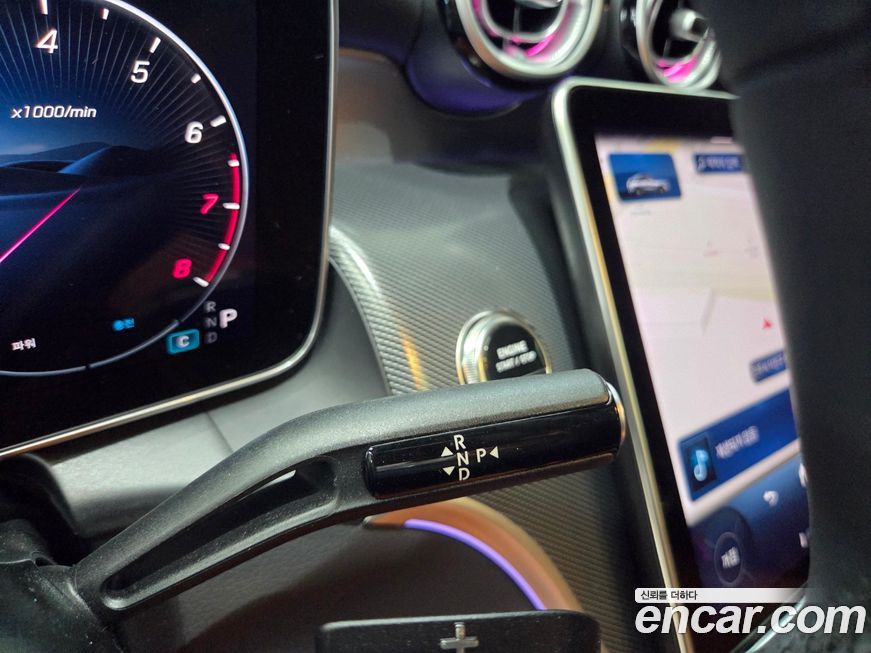 Mercedes-Benz GLC-Class 2025