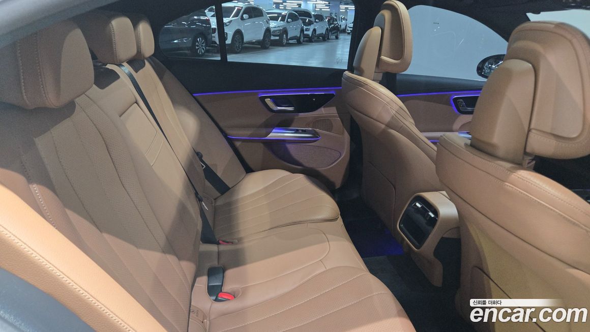 Mercedes-Benz E-Class 2025