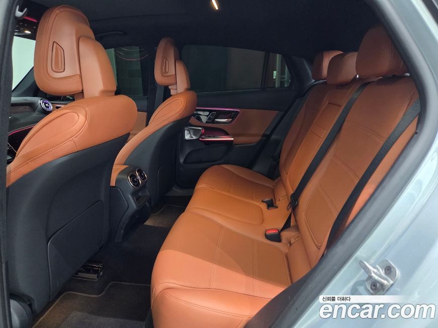 Mercedes-Benz GLC-Class 2025