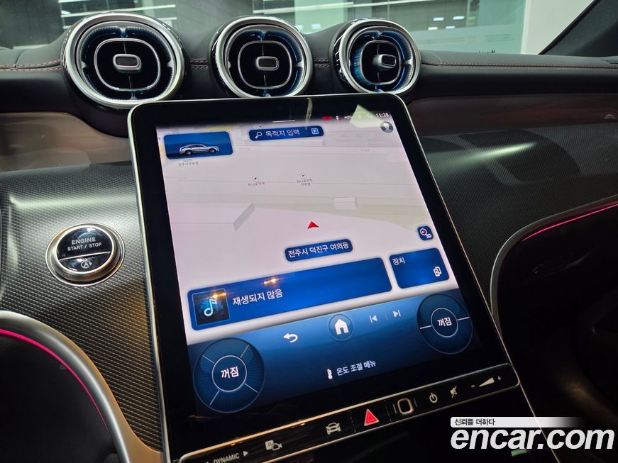 Mercedes-Benz GLC-Class 2025