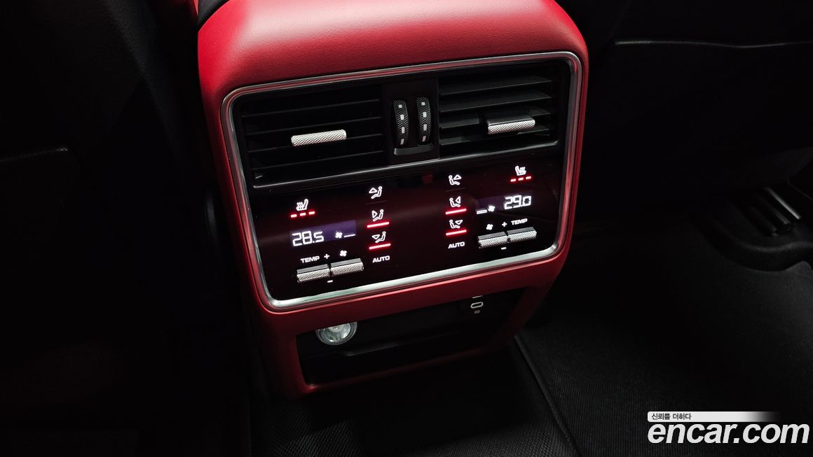 Porsche Cayenne 2020