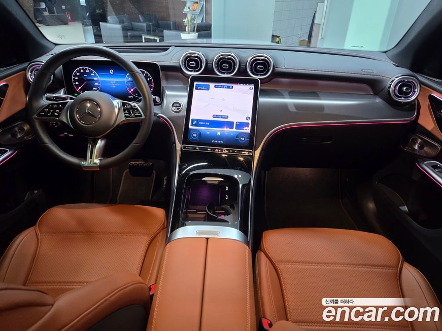 Mercedes-Benz GLC-Class 2025