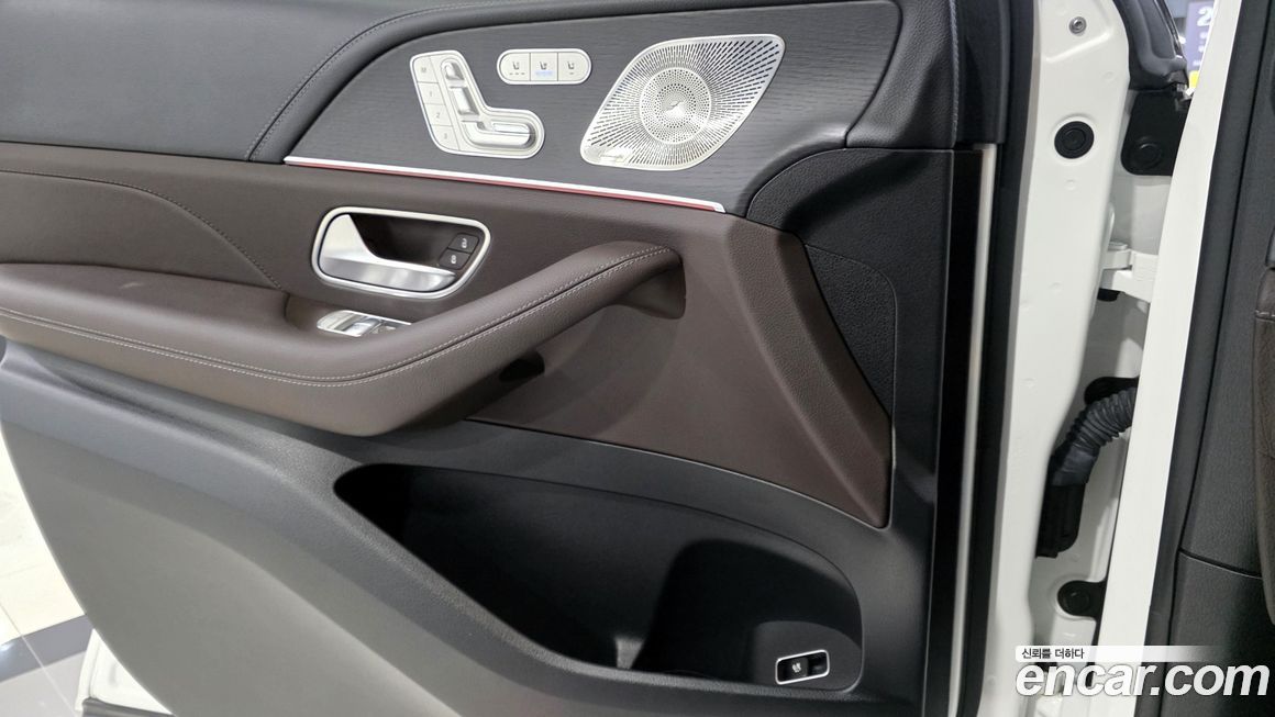 Mercedes-Benz GLE-Class 2023