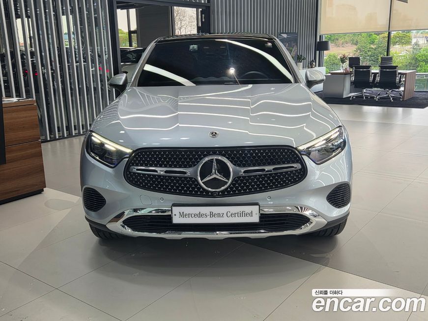 Mercedes-Benz GLC-Class 2025