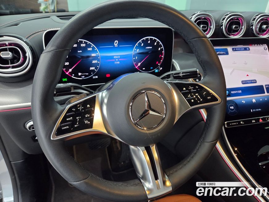 Mercedes-Benz GLC-Class 2025