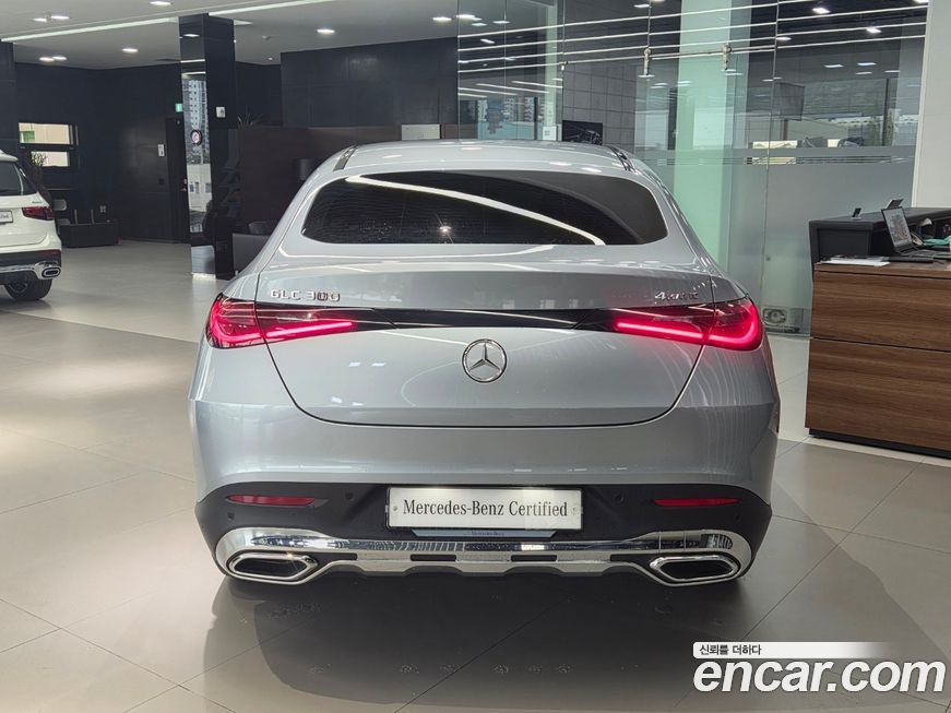 Mercedes-Benz GLC-Class 2025