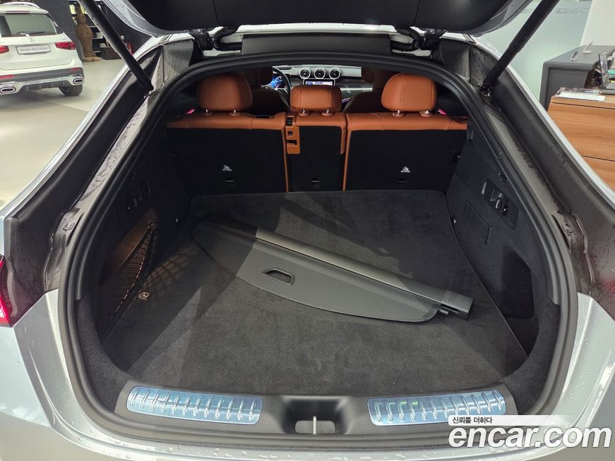 Mercedes-Benz GLC-Class 2025