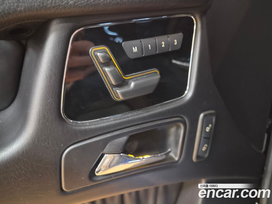 Mercedes-Benz G-Class 2016