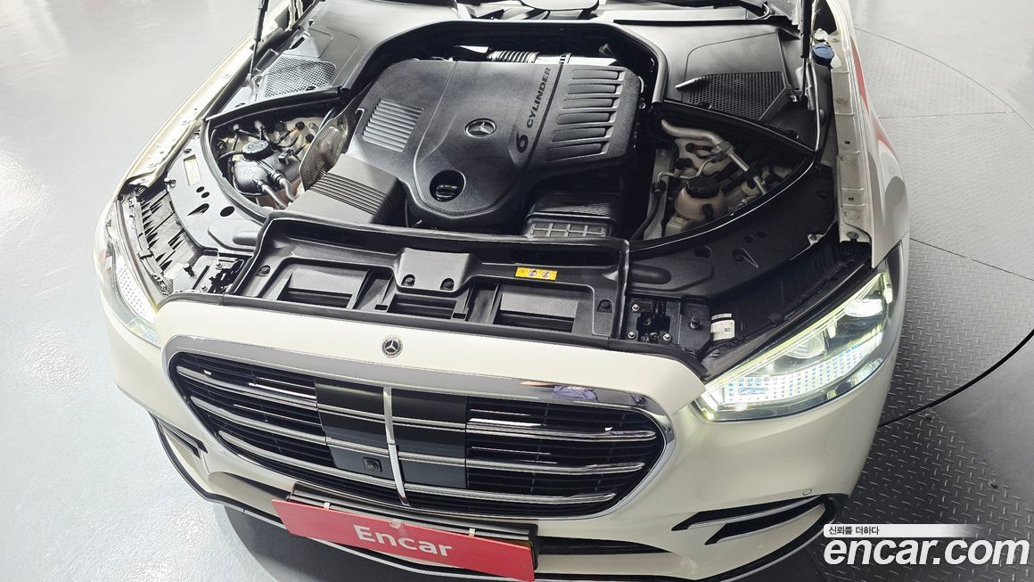 Mercedes-Benz S-Class 2021