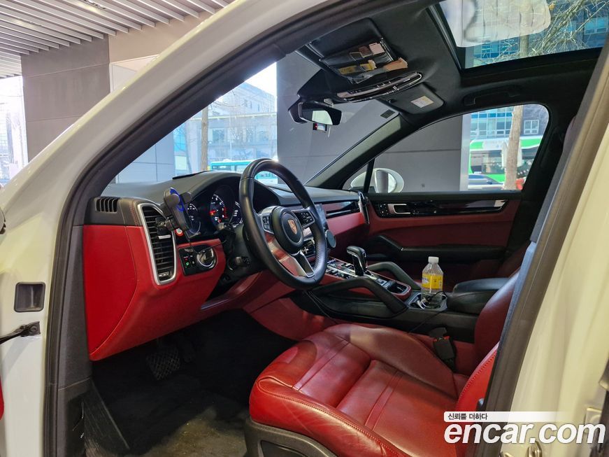 Porsche Cayenne 2020