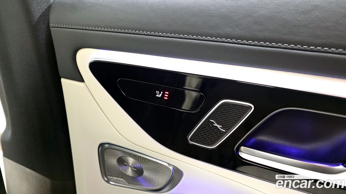 Mercedes-Benz GLC-Class 2025