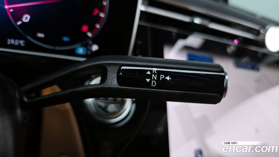Mercedes-Benz E-Class 2025
