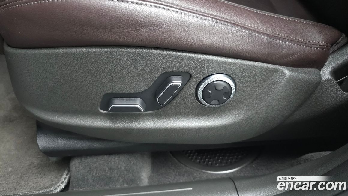 Genesis GV70 2023