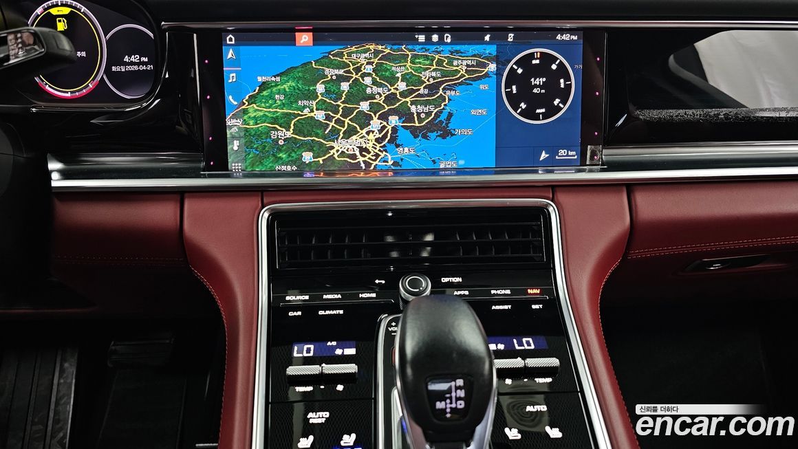 Porsche Panamera 2021