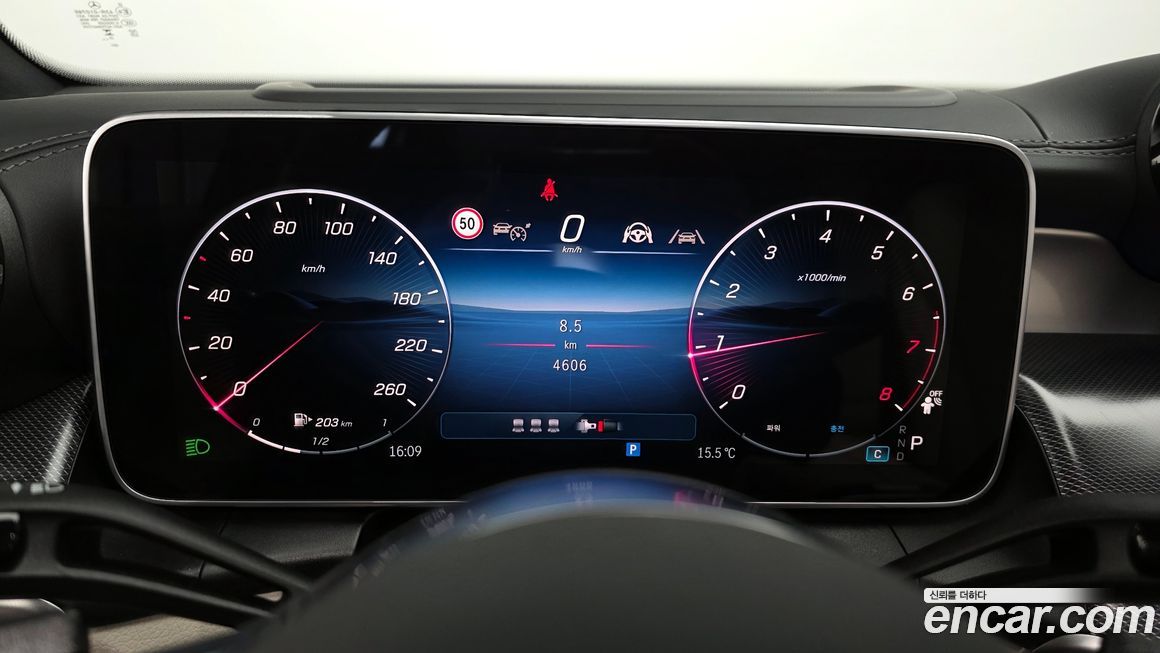 Mercedes-Benz GLC-Class 2025