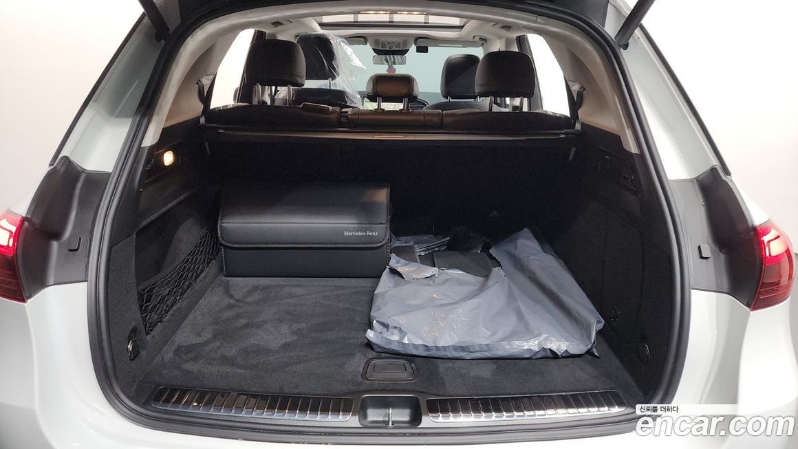 Mercedes-Benz GLE-Class 2025