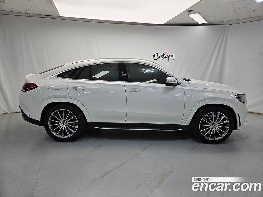 Mercedes-Benz GLE-Class 2023