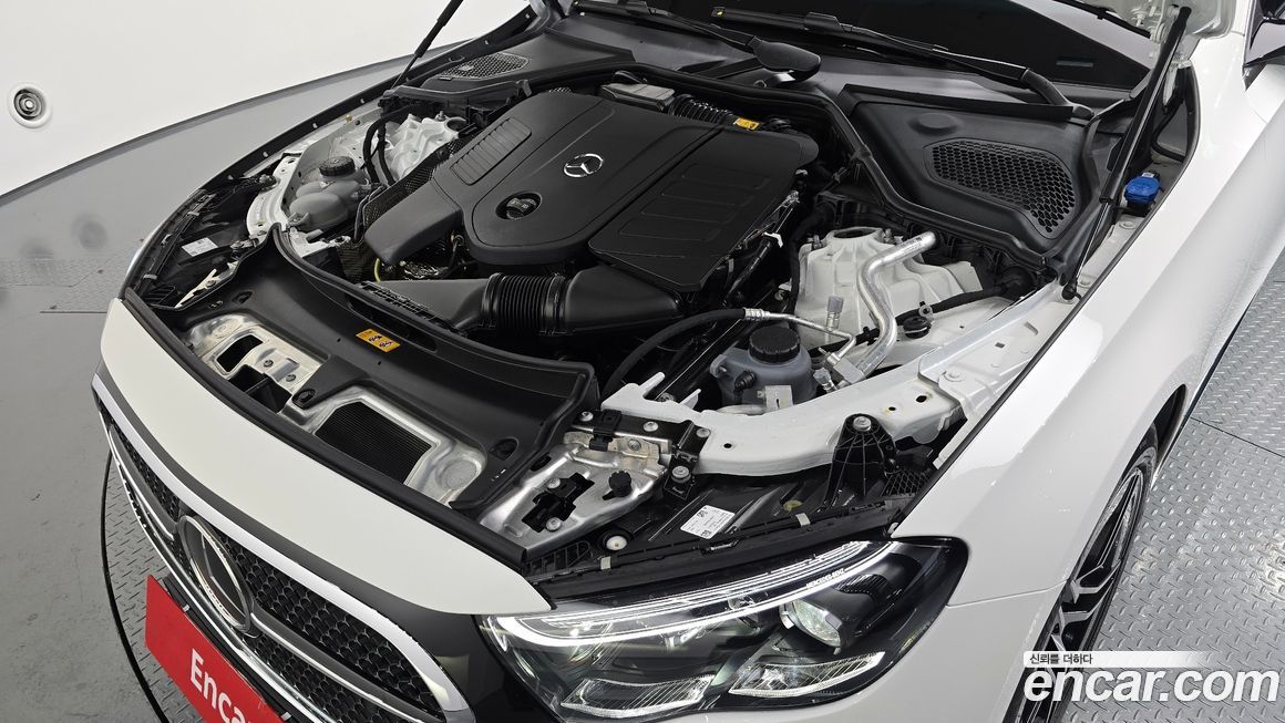 Mercedes-Benz E-Class 2025