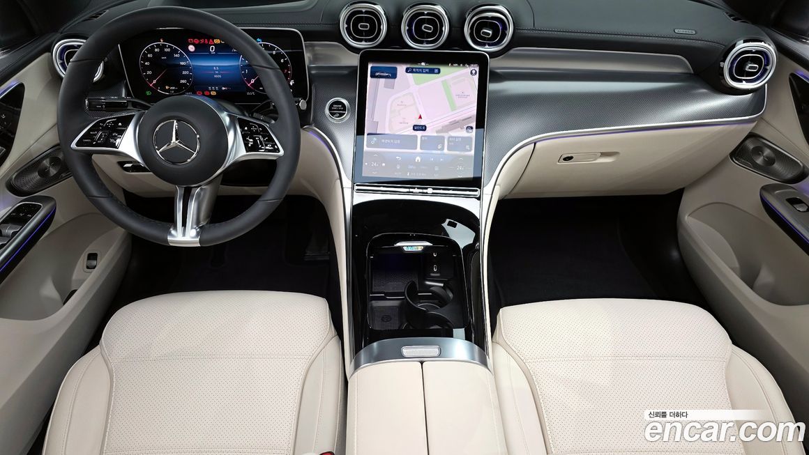 Mercedes-Benz GLC-Class 2025