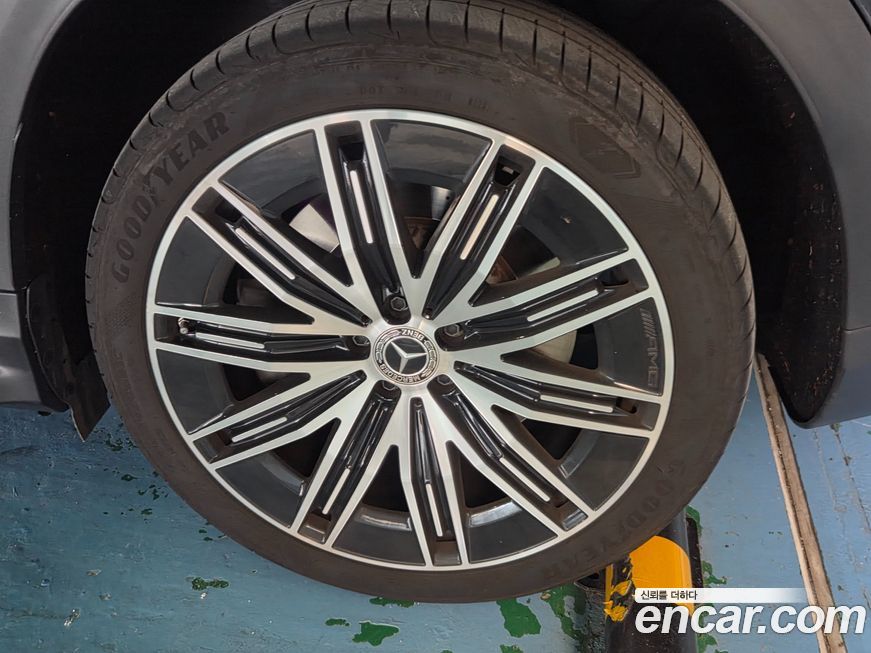 Mercedes-Benz EQE 2023