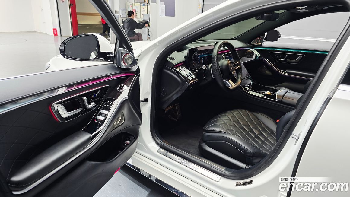 Mercedes-Benz S-Class 2021