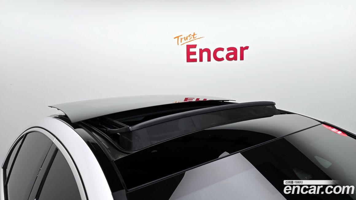 Mercedes-Benz E-Class 2025