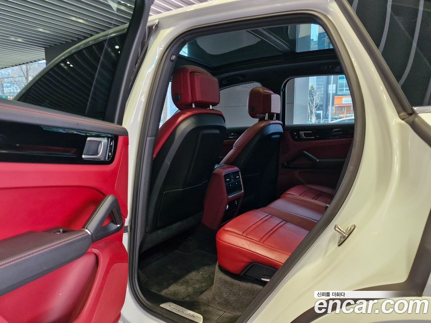 Porsche Cayenne 2020