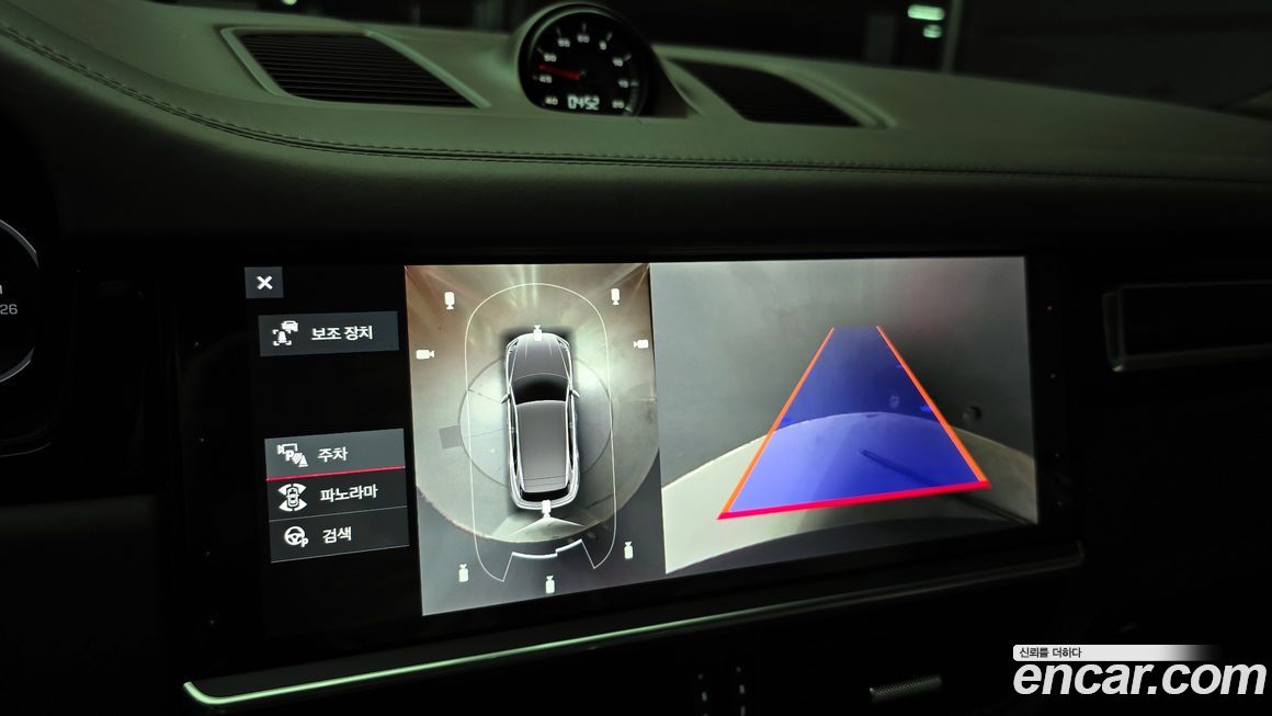 Porsche Cayenne 2021