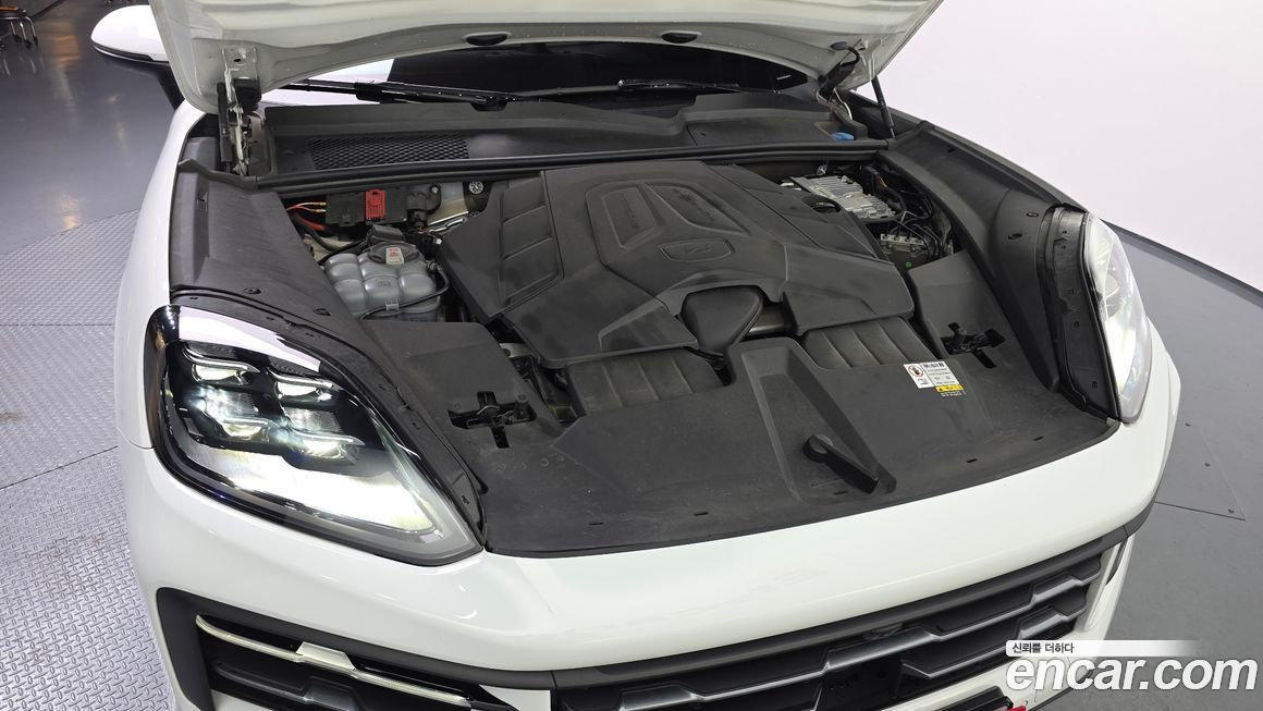 Porsche Cayenne 2024