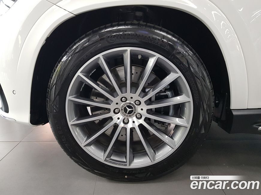 Mercedes-Benz GLE-Class 2025