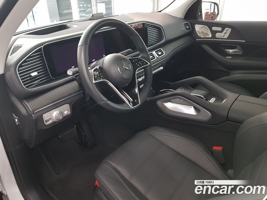 Mercedes-Benz GLE-Class 2025