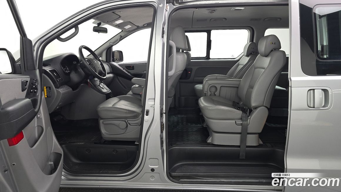 Hyundai Starex 2021