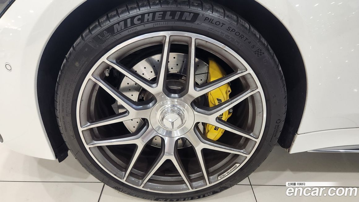 Mercedes-Benz AMG GT 2023