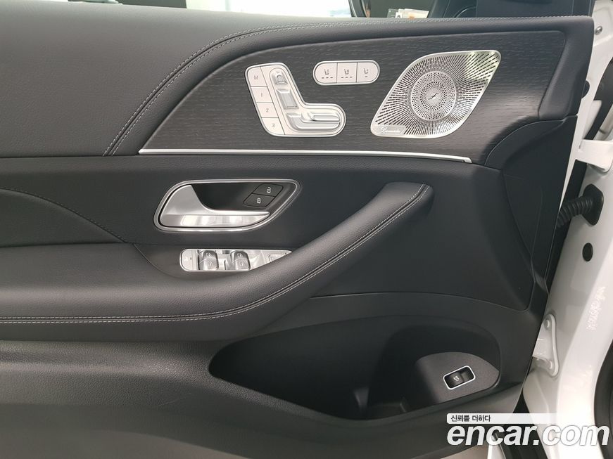 Mercedes-Benz GLE-Class 2025