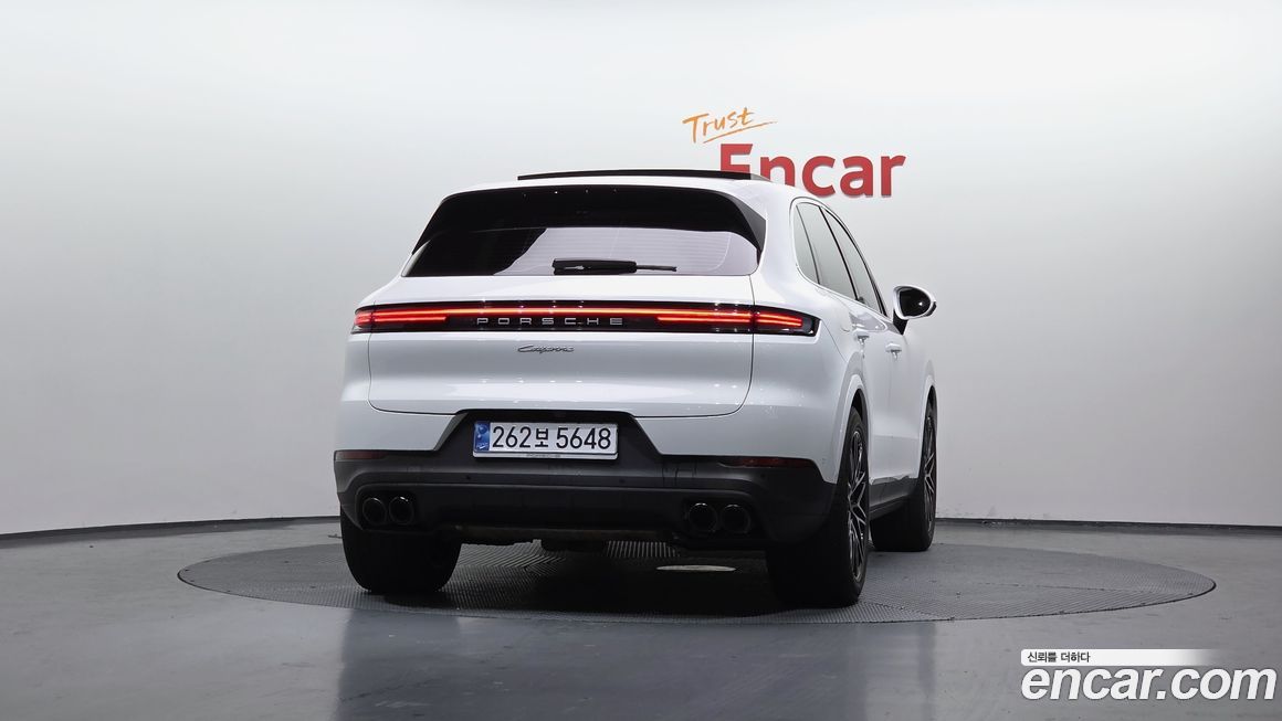 Porsche Cayenne 2024
