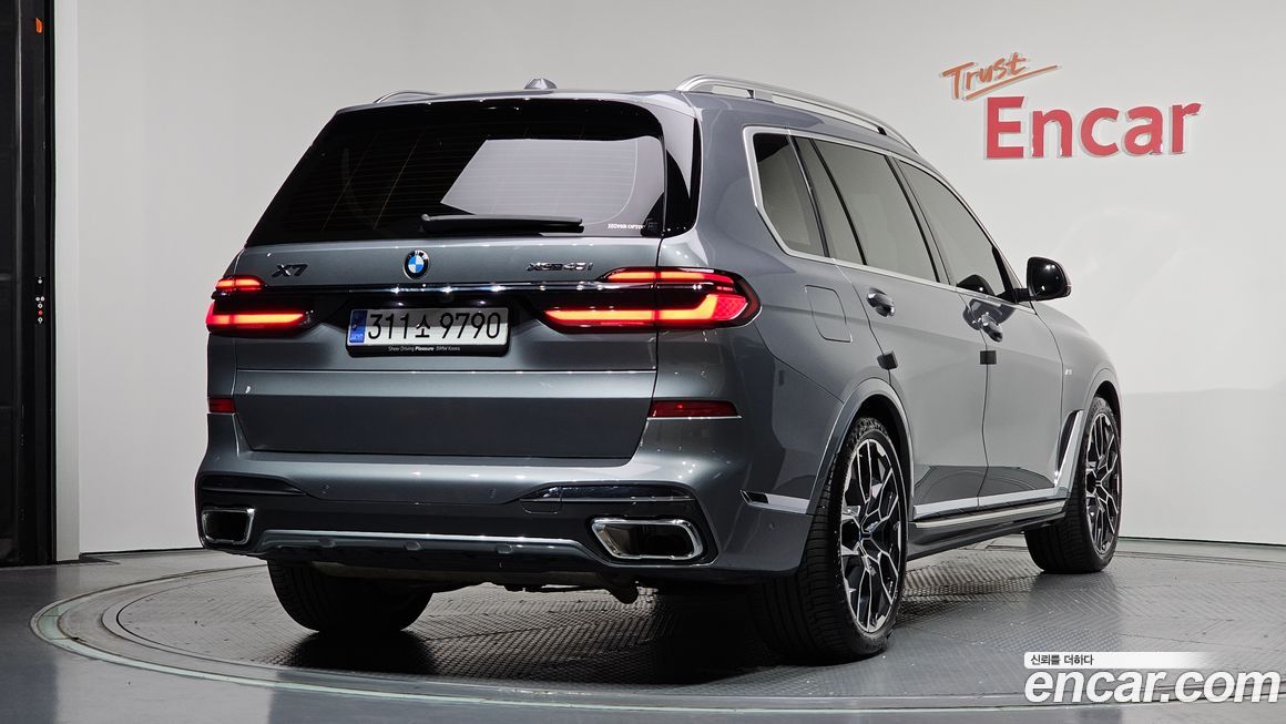 BMW X7 2024