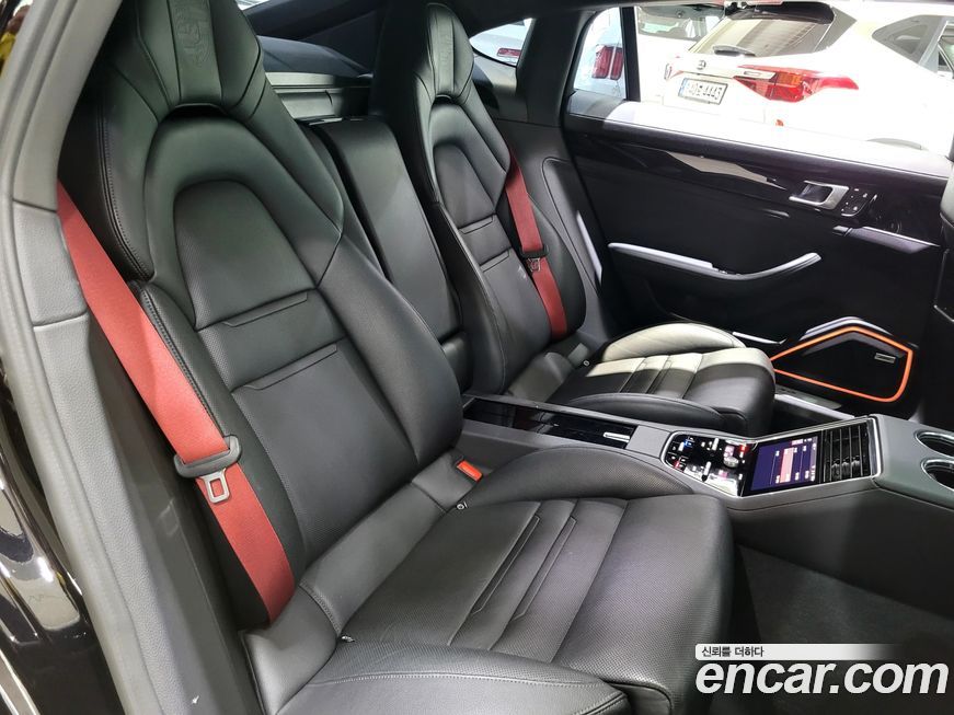 Porsche Panamera 2022