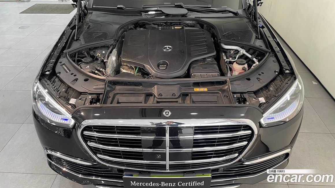 Mercedes-Benz S-Class 2026