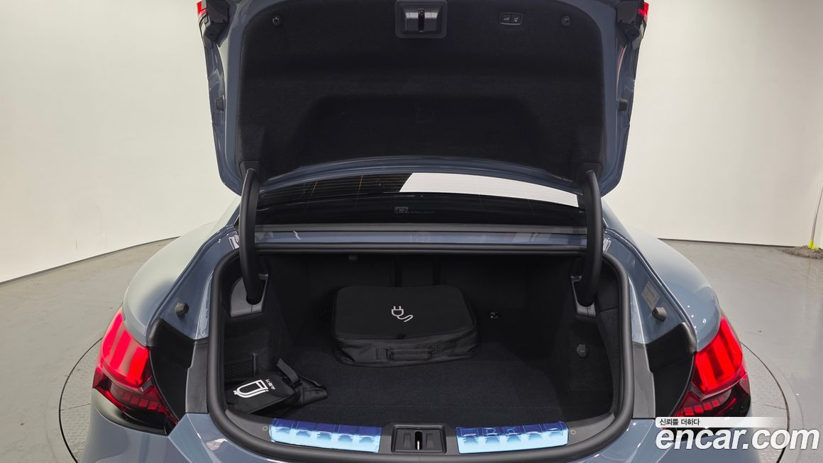 Audi RS e-tron GT 2023