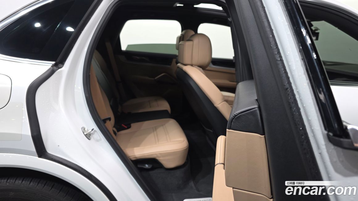 Porsche Cayenne 2024