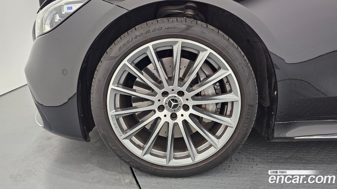 Mercedes-Benz S-Class 2022