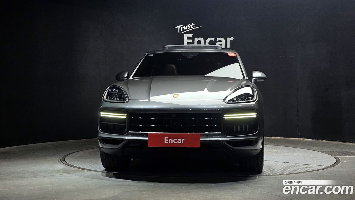 Porsche Cayenne 2021