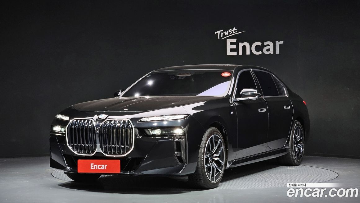 BMW 7-Series 2024
