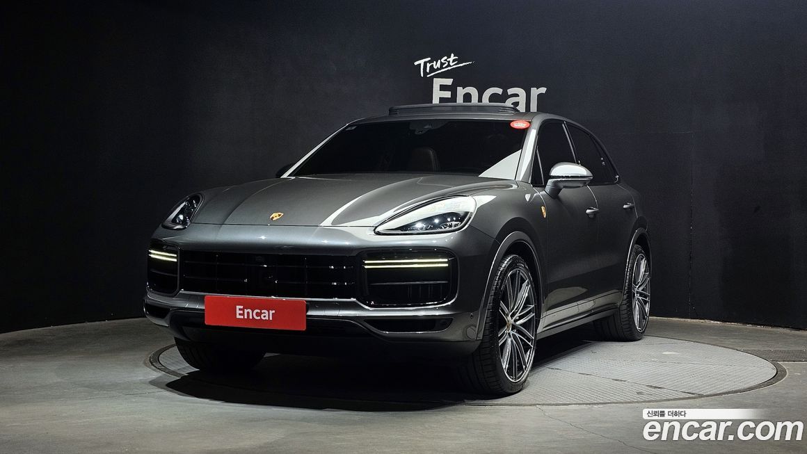 Porsche Cayenne 2021