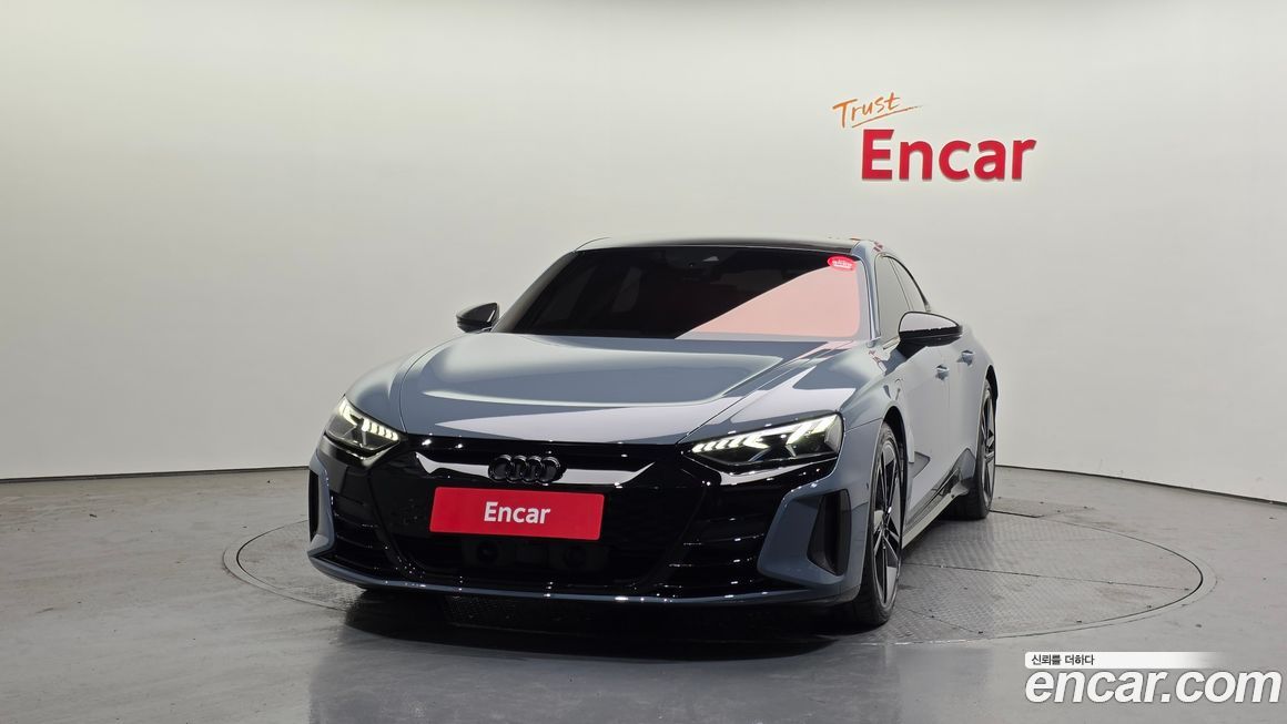 Audi RS e-tron GT 2023