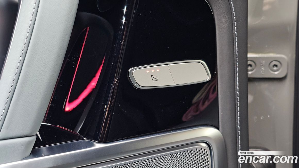 Mercedes-Benz G-Class 2025